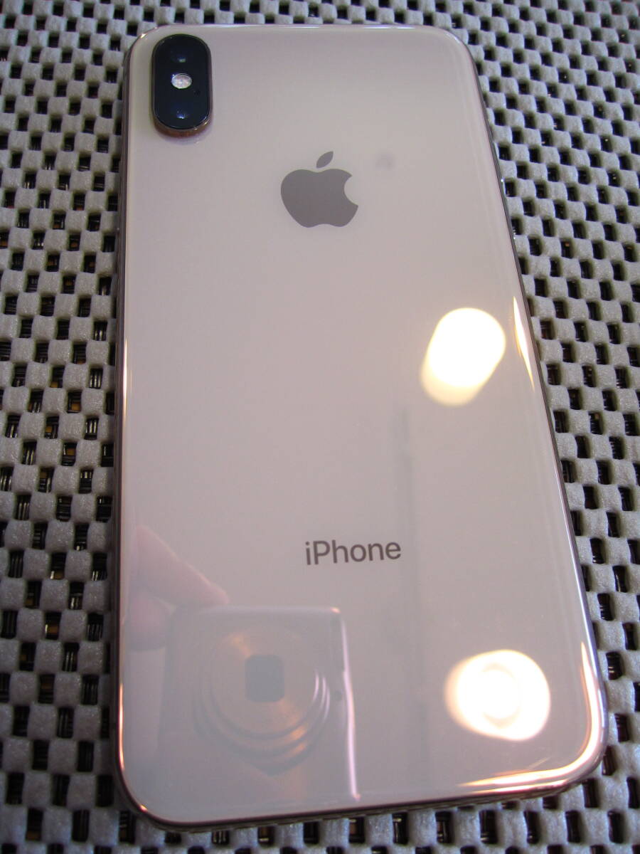 Yahoo!オークション - 美品 apple iphone xs gold 256GB...