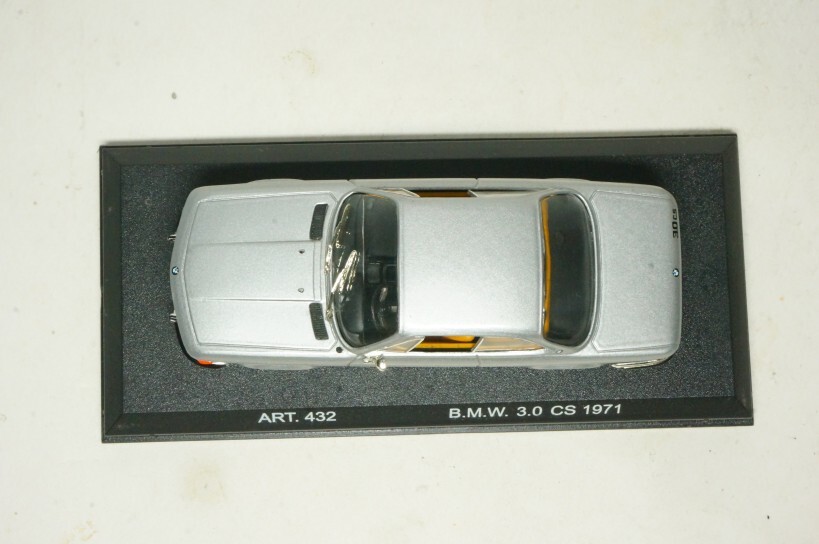 ディテールカーズ BMW3.0CS 1971 ミニカー！昭和 レトロ 車の画像9
