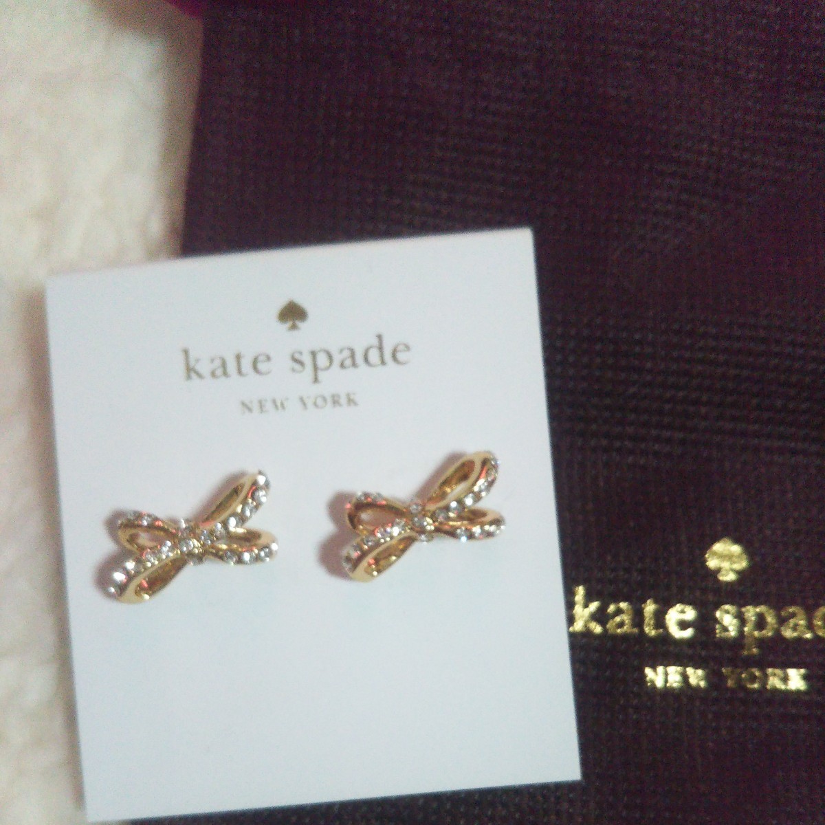 ケイト・スペード kate spade リボン型ピアス 新品_画像1