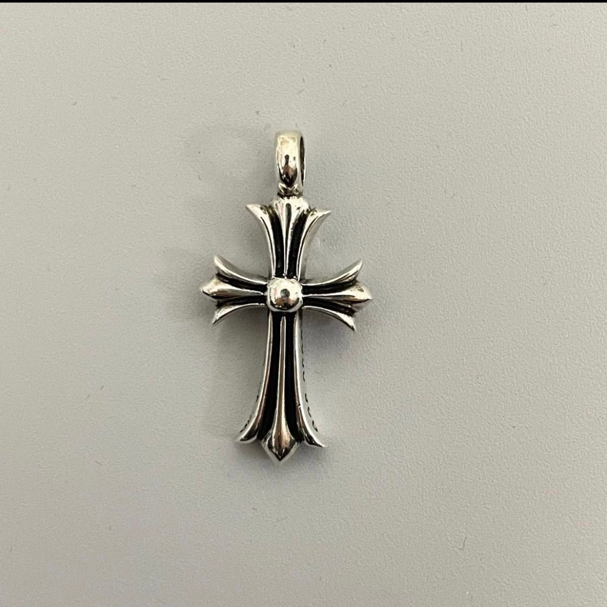 シルバー　クロスネックレス　クロス　十字架　ファッション　ペンダント　真鍮 ペンダント ペンダントトップ クロス