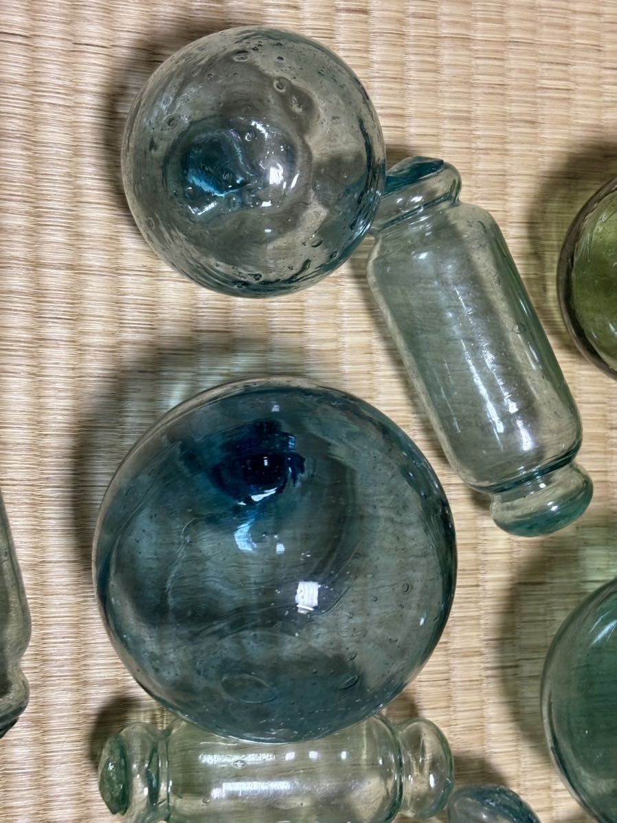 浮き玉 たくさん昔のガラス　おはじき　骨 董　ガラス ビー玉　レトロ瓶　数は数えてませんが 1枚目が全部です送ります　浮玉　海_画像5