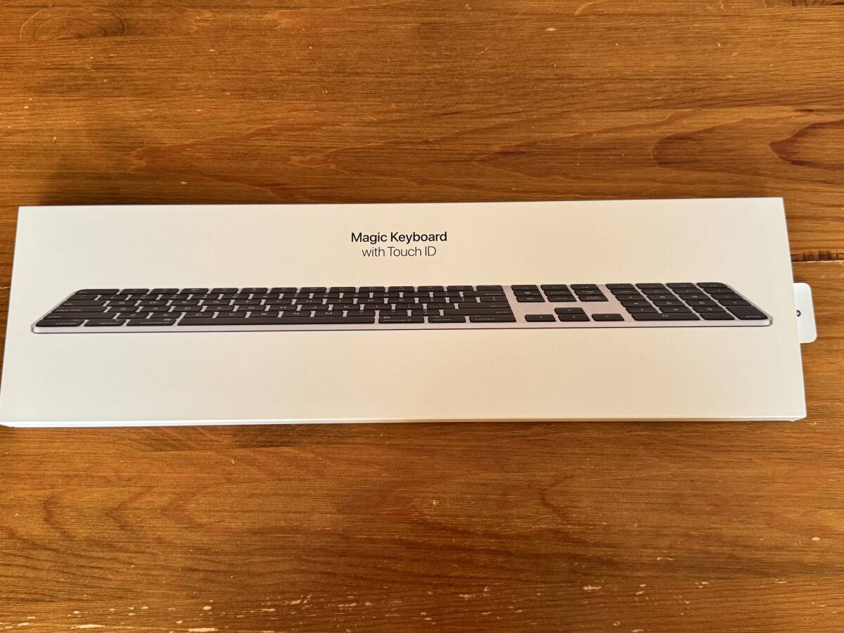 【送料込】アップル Apple Touch ID搭載Magic Keyboard（テンキー付き）- 日本語（JIS）- ブラックキー (中古)_画像10