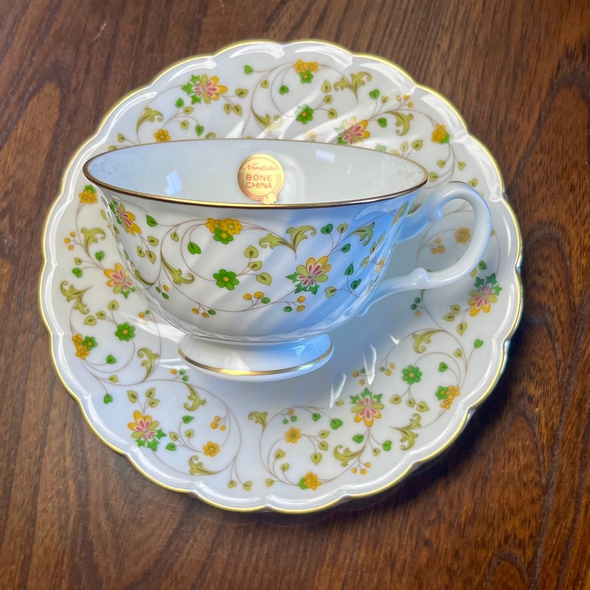 ノリタケ ボーンチャイナ スタジオコレクション カップソーサー ノリタケ ボーンチャイナ スタジオコレクション カップソーサー