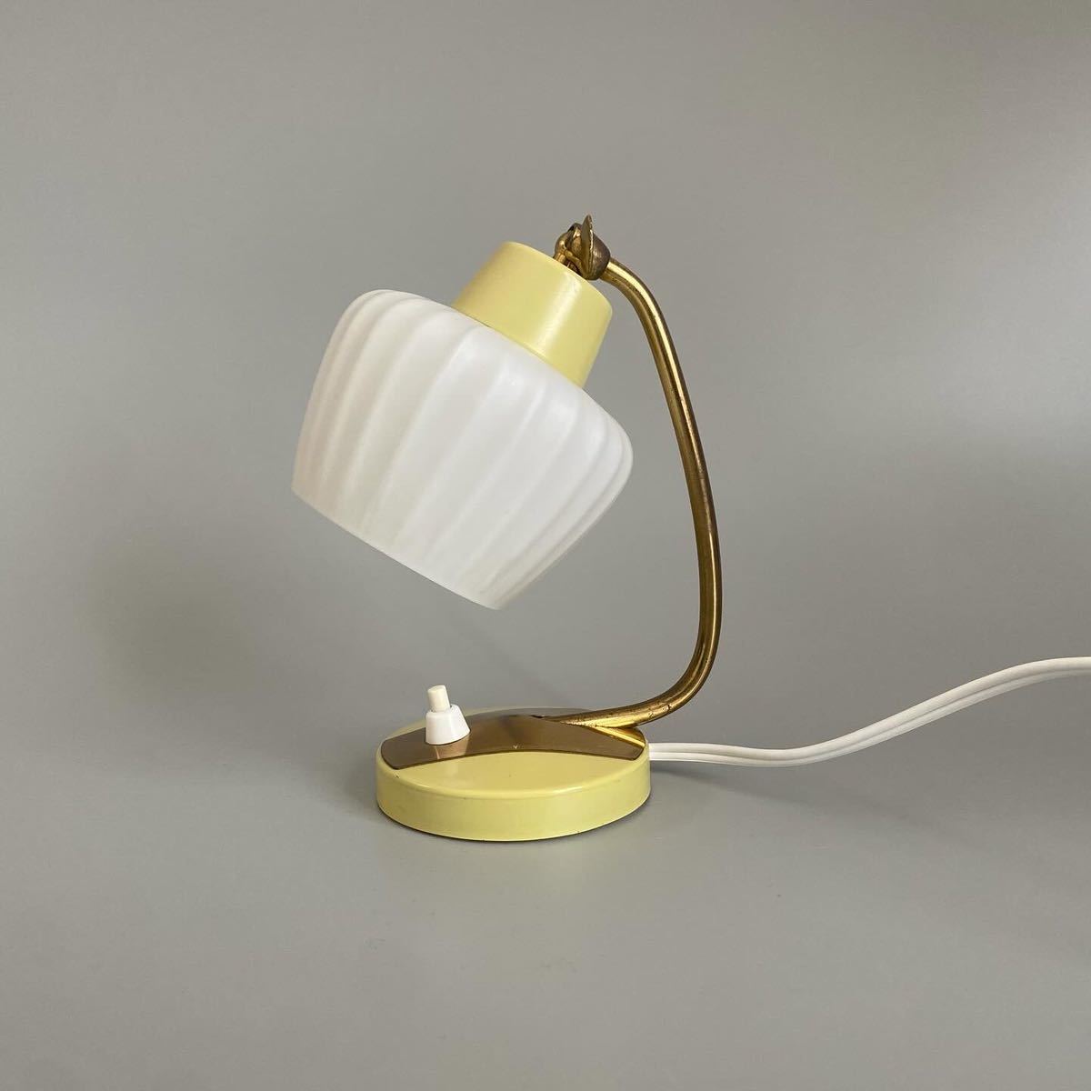 ヴィンテージ テーブルランプ vintage 卓上ランプ ドイツ 1960s 70s 間接照明 lamp デスクランプ アンティーク レトロ 黄色 60年代 70年代