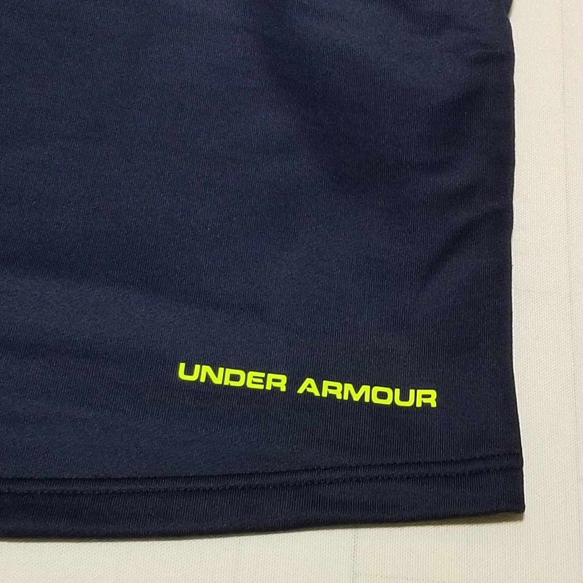 【美品】◎ UNDER ARMOUR アンダーアーマー/ 長袖 ワンポイントロゴ カモフラ柄 ハーフジップパーカー ゴルフにも　SIZE： L　ネイビー_画像8