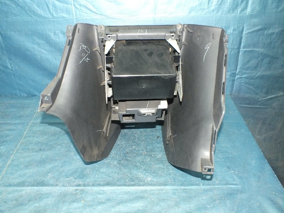  Corolla Sprinter AE100 AE101 AE102 CE100 CE108 CE109 EE101 EE10 original center console panel armrest armrest .