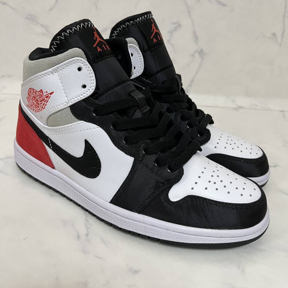 送料無料 【新品】25 5cm Nike Air Jordan 1 Mid SE Black/Red 送料無料 【新品】25 5cm Nike Air Jordan 1 Mid SE Black/Red