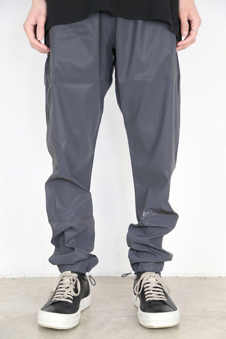 ★送料無料★【レア 新品】サイズS FOG ESSENTIALS TRACK NYLON PANTS ブラック シルバー エッセンシャルズ トラック ナイロン パンツ