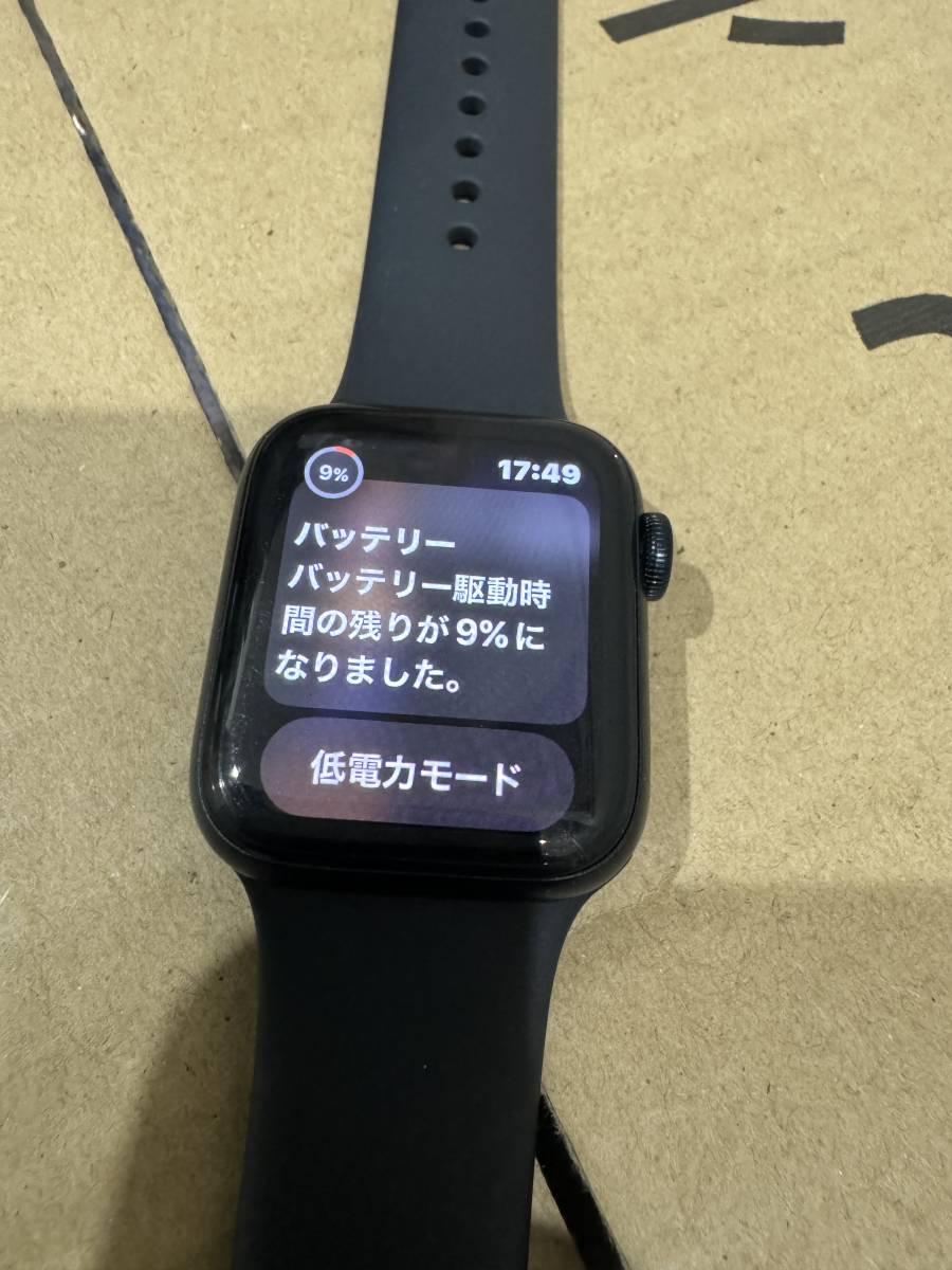 Apple Watch SE SE 第2世代 GPS 40mm A2722　アップルウォッチ レターパックプラス 送料無料 充電ケーブル付き_画像5