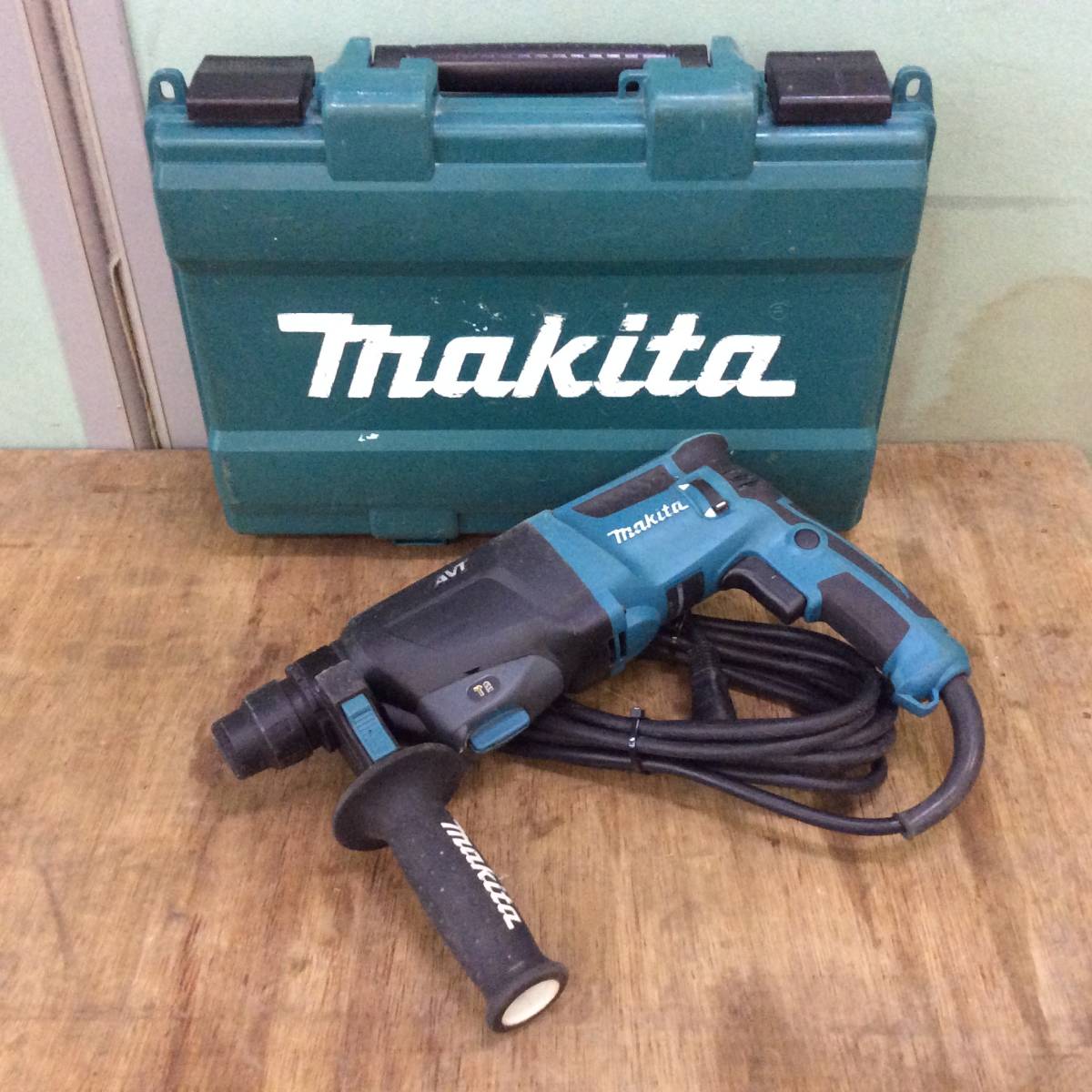 【H-2129】中古品 makita / マキタ ハンマードリル HR2601F 100v_画像1