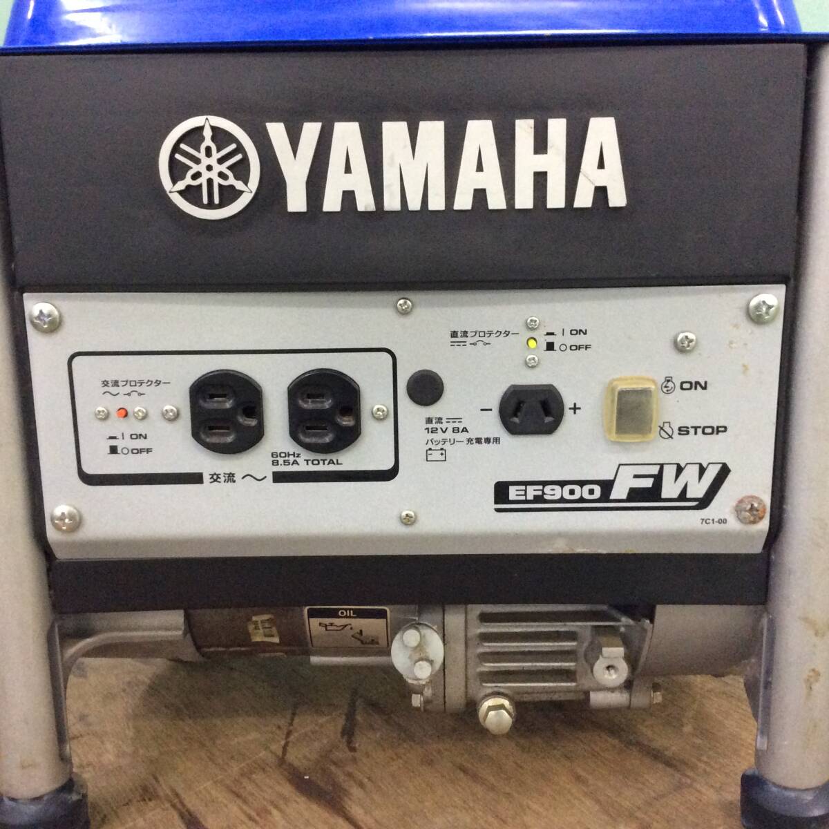 【H-2189】中古品 YAMAHA / ヤマハ 発電機 EF900FW 100v / 60Hz 4サイクル_画像3