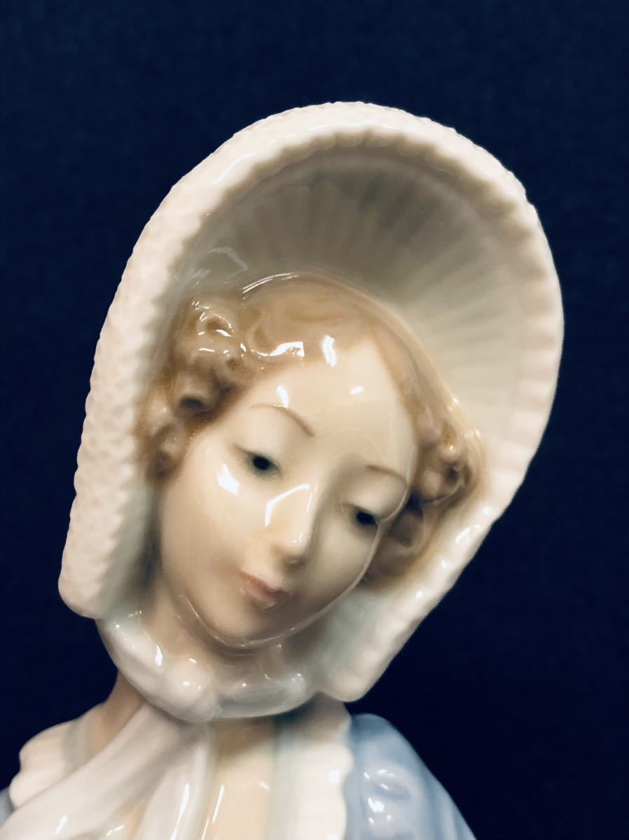リヤドロ 傘を持った女性 アランフェスの貴婦人 絶版 LLADRO 傘 リヤドロ 傘を持った女性 アランフェスの貴婦人 絶版 LLADRO 傘