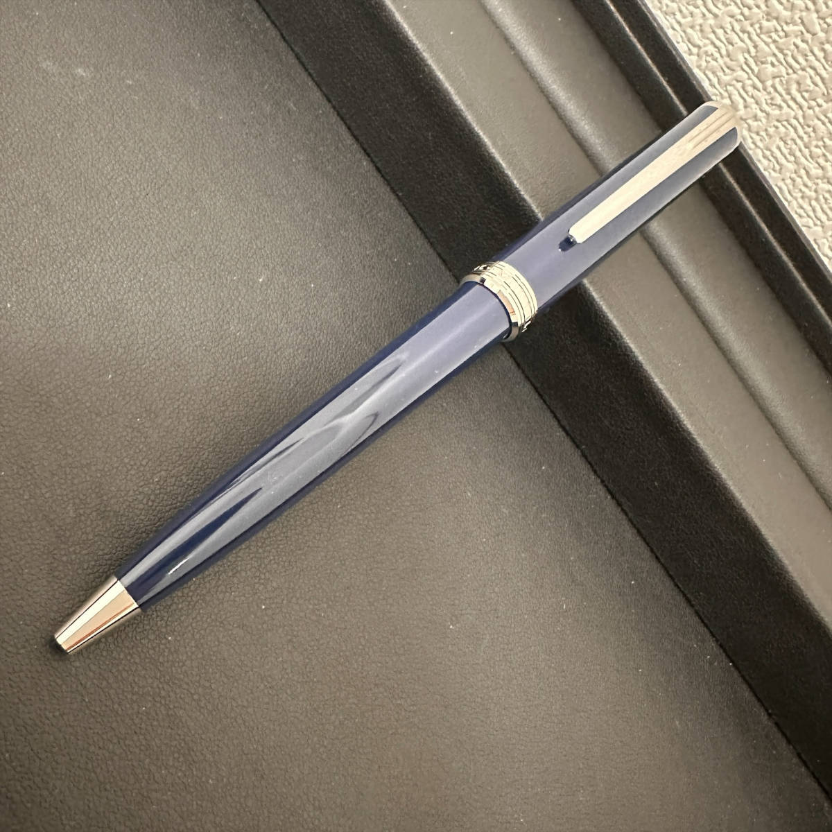 【#11316 Mont Blanc モンブラン ボールペン 箱付き ツイスト式 ブルー 画像判断 中古品】_画像3