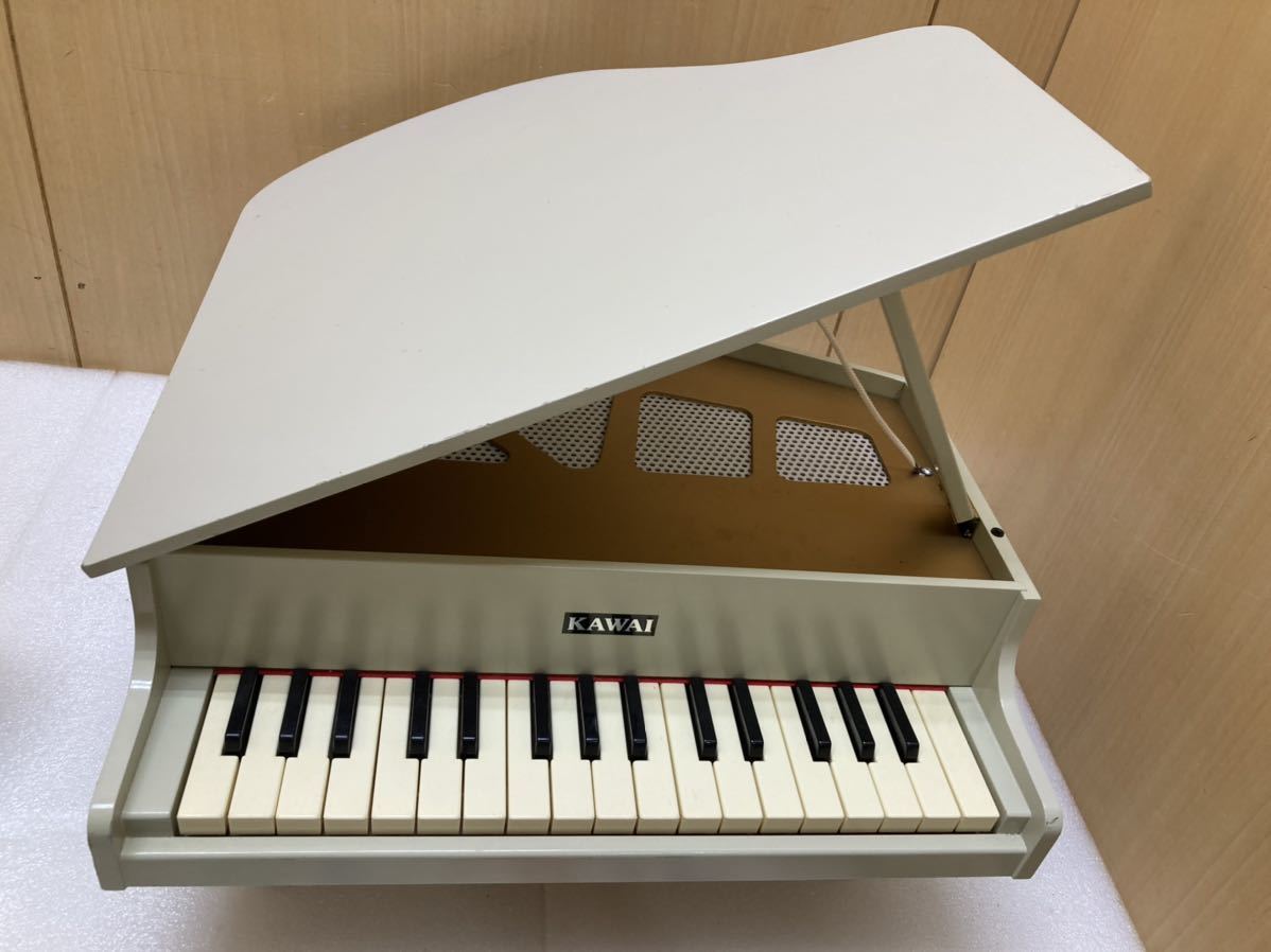 YK9682 KAWAI カワイ グランドピアノ 32鍵 ホワイト ミニピアノ 河合楽器 知育 玩具 音感 教育 練習 現状品　出音確認済　現状品　0217_画像2