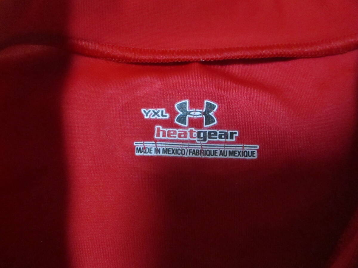 アンダーアーマー　ヒートギア・半袖インナーシャツ・赤色・サイズYXL・送料１８０円_画像3
