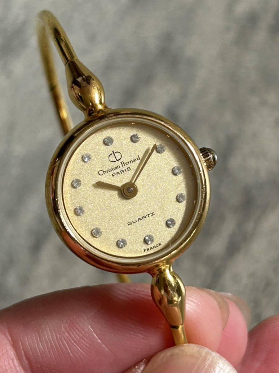 christian bernard paris クリスチャンベルナール パリ バングルウォッチ レディース腕時計 ゴールドカラー クォーツ　石付き　稼働中