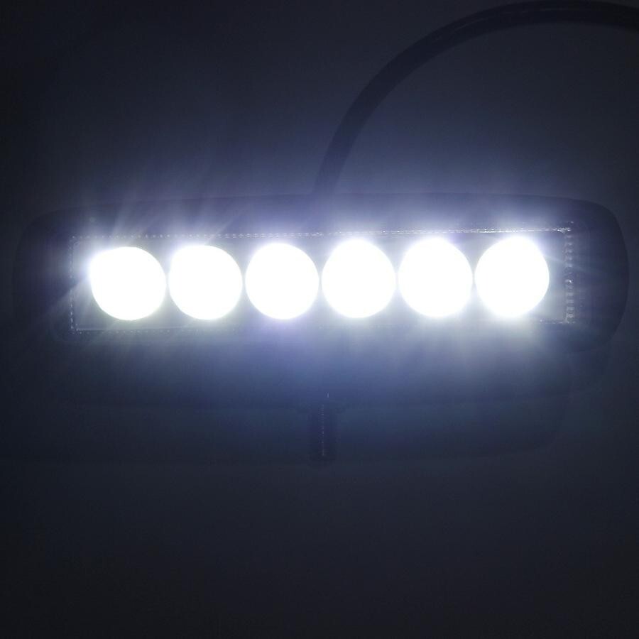 ☆超高輝度!驚異的照射!☆ 最新 CREE製 18W LED ６連 広角 狭角 ワークライト バー 作業灯 投光器 12V/24V 防水 フォグランプ バイク 2個_画像4