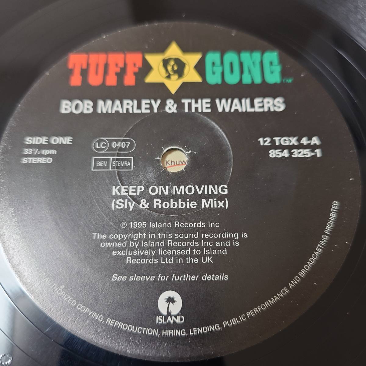 Bob Marley & The Wailers - Keep On Moving (Remix) / Pimpers Paradise // Tuff Gong 12inch / Roots / Sly & Robbie_画像3