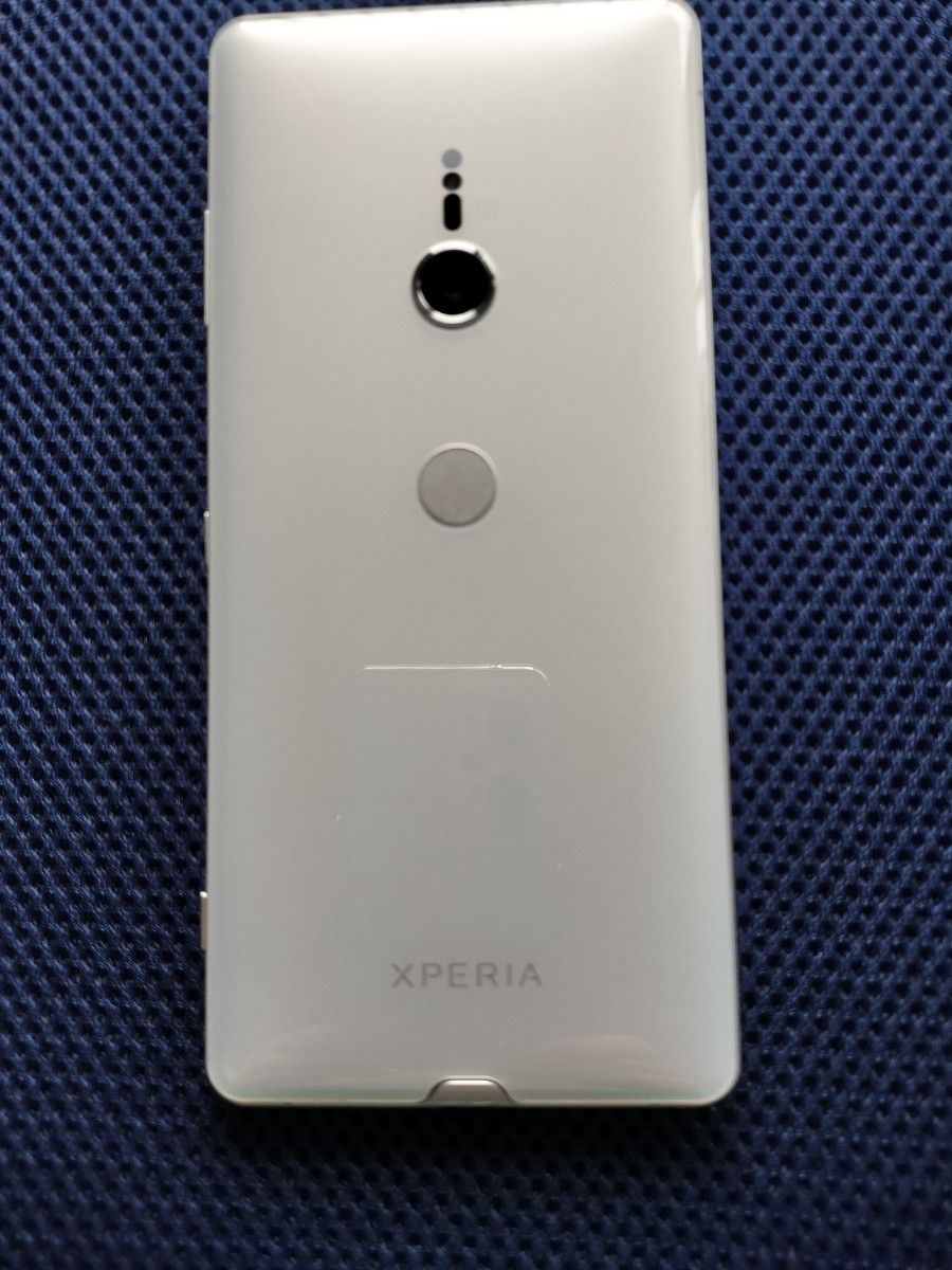 Xperia XZ3 White  64 GB  simロック解除済