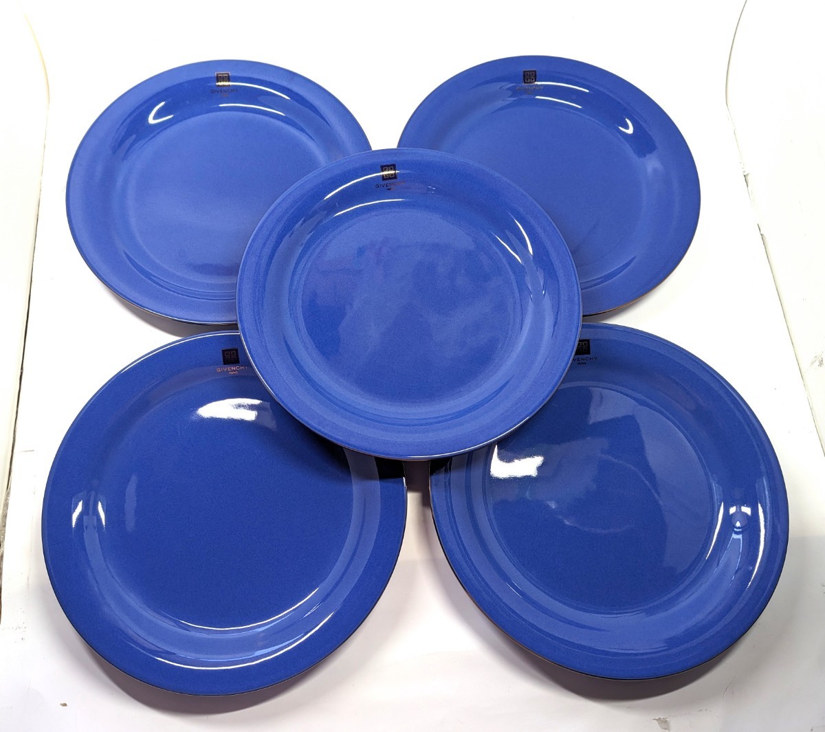 GIVENCHY  ジバンシー  ブルー  プレート 大皿 5枚セット 直径 25cm×高さ2.8cm ぐらいです 未使用品 元箱はありませんの画像1