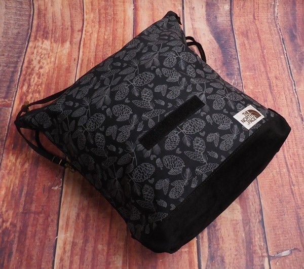 新品正規 ノースフェイス PARK RANGER PRINTED CLUTCH クラッチバッグ/ショルダーバッグ ブラック(BLK) 直営店購入_画像3