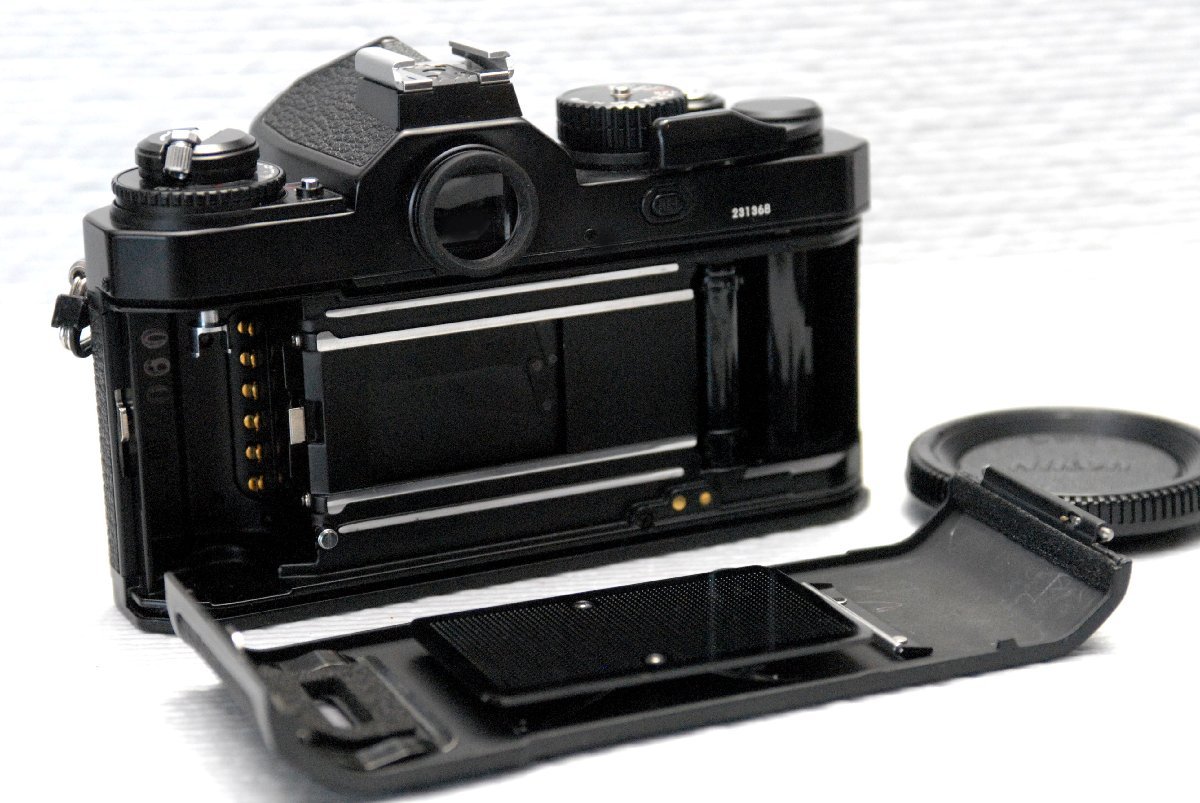 （綺麗）Nikon ニコン 希少な高級一眼レフカメラ FM3A（黒）ボディ 超希少・良好品 （腐食無し）_画像6