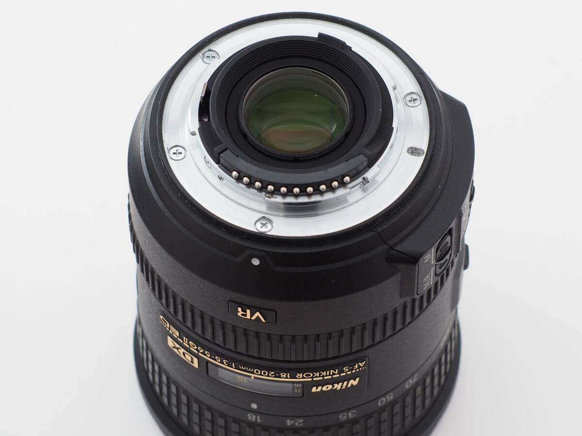 【中古レンズ】使用頻度少美品　完動　Nikon ニコン AF-S DX NIKKOR 18-200mm f/3.5-5.6G ED VR II　元箱　高倍率ズームレンズ　CAM040_画像8