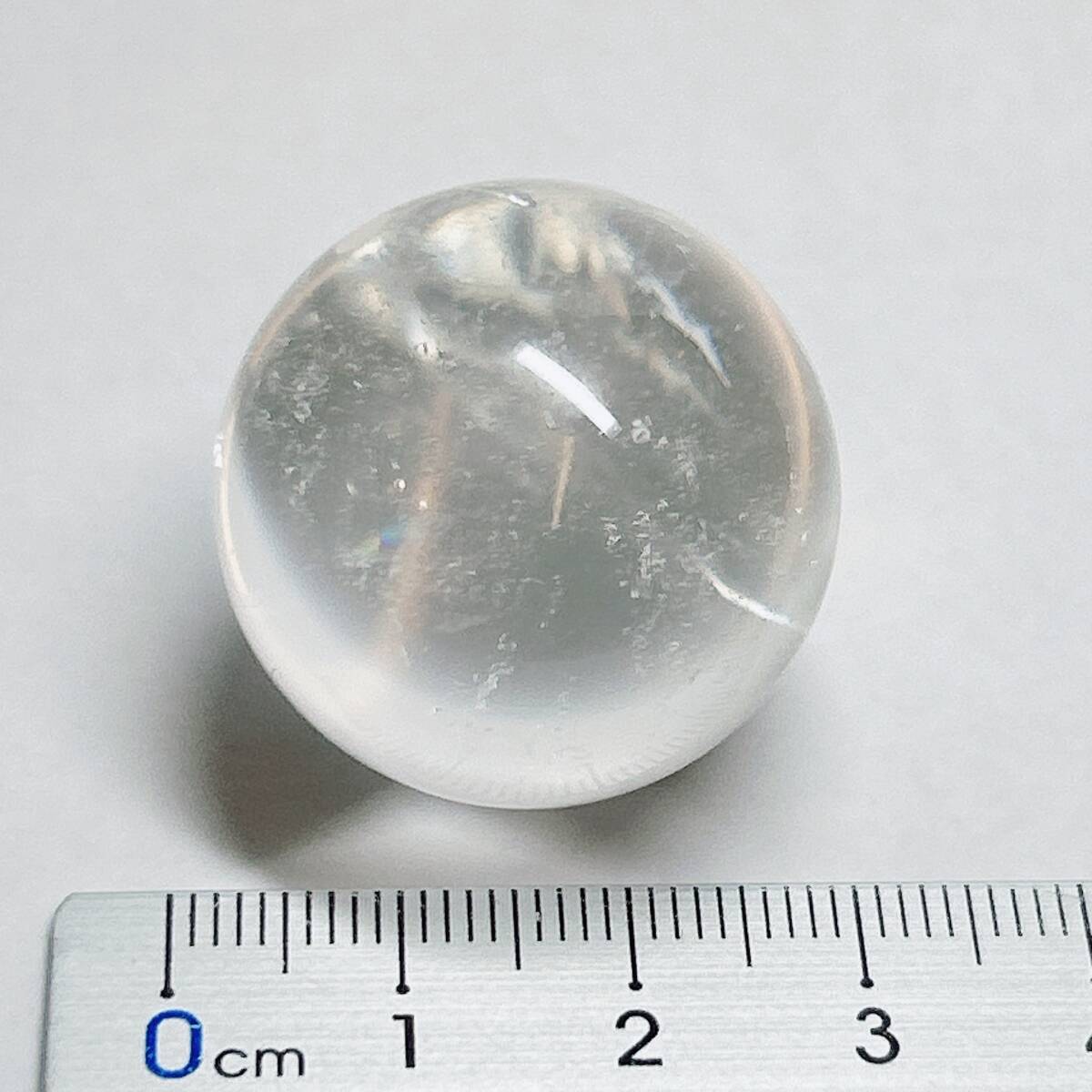 【E8644】天然水晶球＊約28㎜＊水晶玉＊スフィア＊インクルージョン入り＊球＊水晶＊Quartz＊sphere＊天然石＊パワース