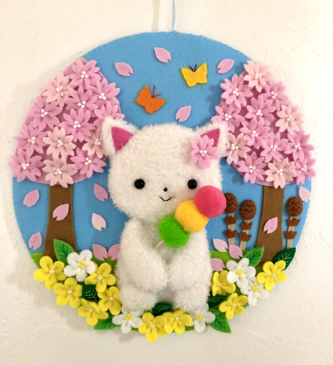 ハンドメイド☆フェルト☆リース☆お花見☆春☆桜☆猫☆ 団子☆たんぽぽ☆つくし☆壁飾り　　_画像1