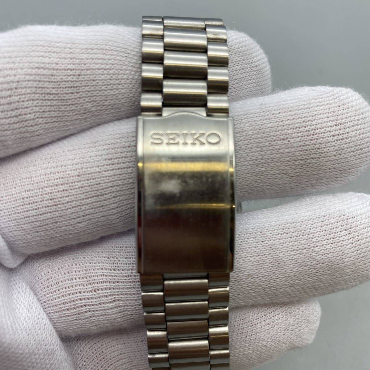 【Q-148】　可動品　SEIKO セイコー 840541 自動巻き 腕時計 シルバーカラー 17号 総重量72.6g 直径34.2㎜ _画像4