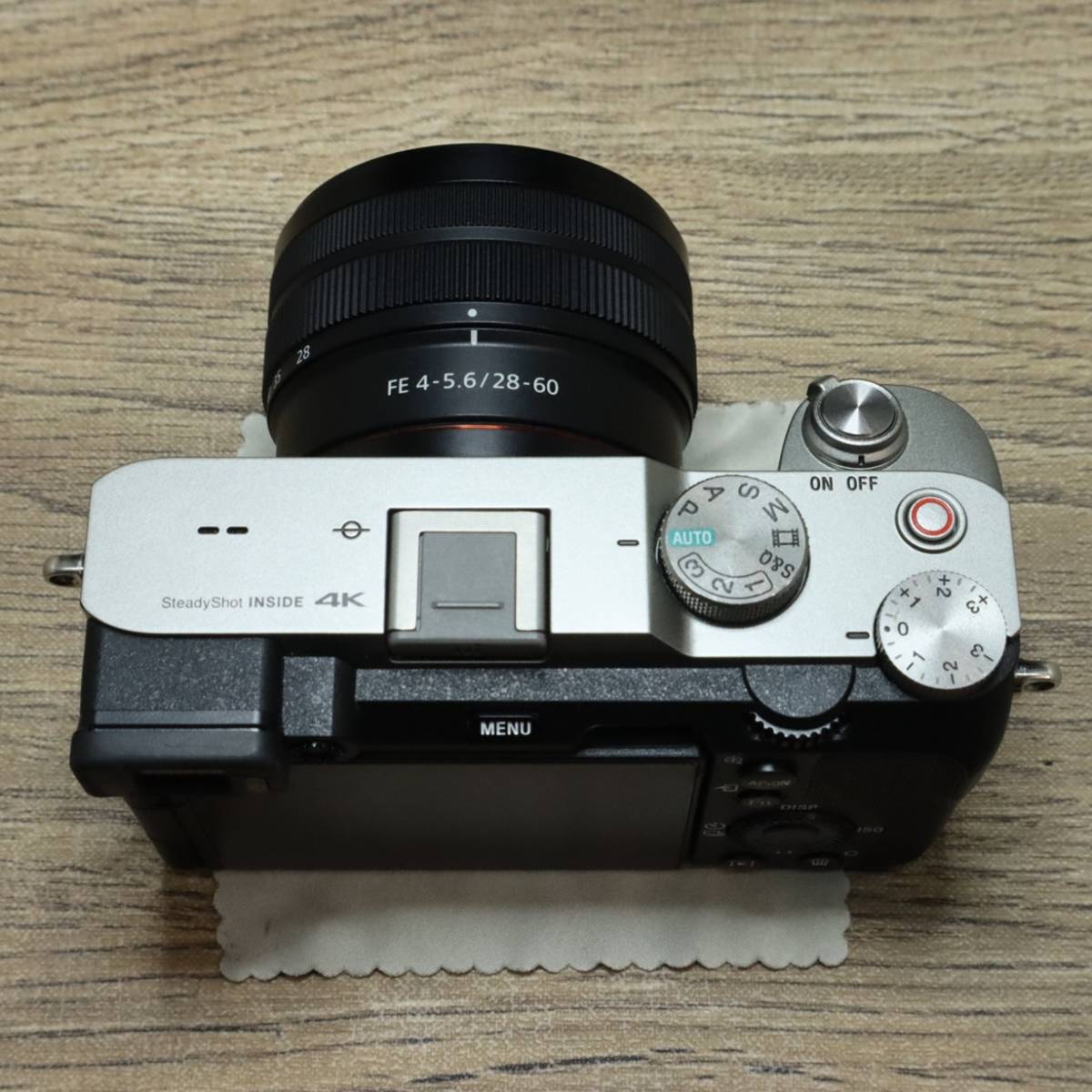 【美品】 SONY α7C ILCE-7CL レンズキット シルバー_画像2