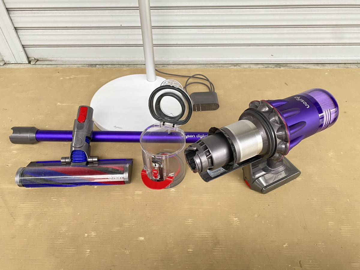 2020年製★dyson★ダイソン Digital Slim Fluffy SV18 スタンド・+3ヘッド サイクロン コードレスクリーナー デジタルスリム 2020年製★dyson★ダイソン Digital Slim Fluffy SV18 スタンド・+3ヘッド サイクロン コードレスクリーナー デジタルスリム