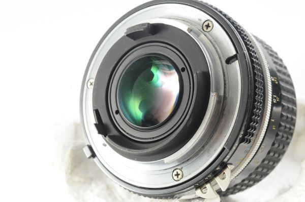★極上美品★ニコン Nikon Ai Nikkor 24mm F2.8 清潔感溢れる綺麗な外観！クリアーな光学！0243_画像10