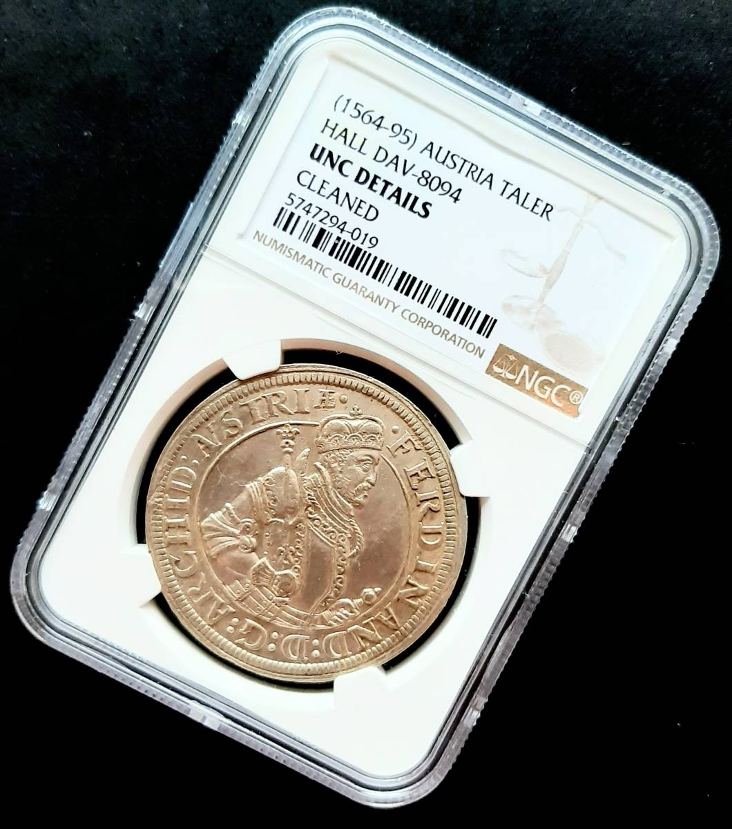 【世界で1枚！】ターラー銀貨 1564年 UNC最高鑑定40ｍｍ／28.58g オーストリア 神聖ローマ皇帝 フェルディナントⅡ世_画像9