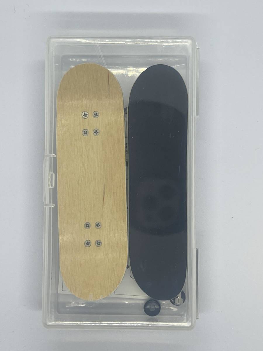 ベアリング付きの指スケ ケース収納 フィンガーボード Finger Skateboard 指スケートボード フィンガーボード Kの画像2