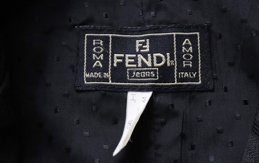 90s ヴィンテージ アーカイブ FENDI フェンディ 女性用 ズッカ柄 トレンチコート _画像6