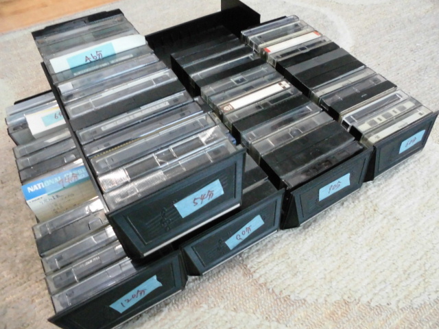 カセットテープ使用済み　６７本　　 収納ケース１５本×6列（９０本）可能ケース付き_画像6
