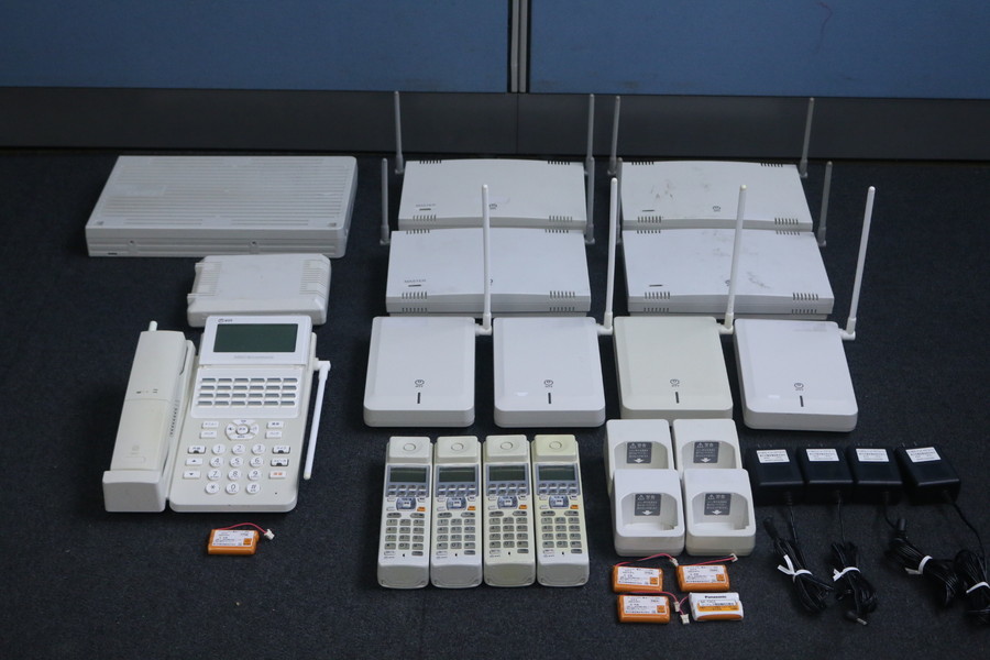 【NTT　αA1】コードレス電話機（A1-DECL-PS-1）など!!まとめて　１６～１８年製　現状!!部品取りに　管24ざ153_画像1