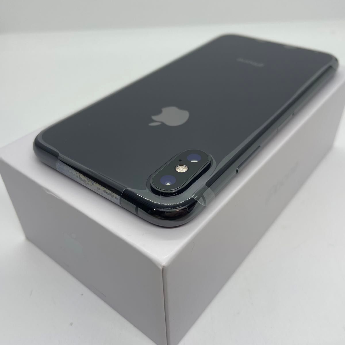 【新品】iPhone Xs グレー 64 GB SIMフリー 本体（17366）