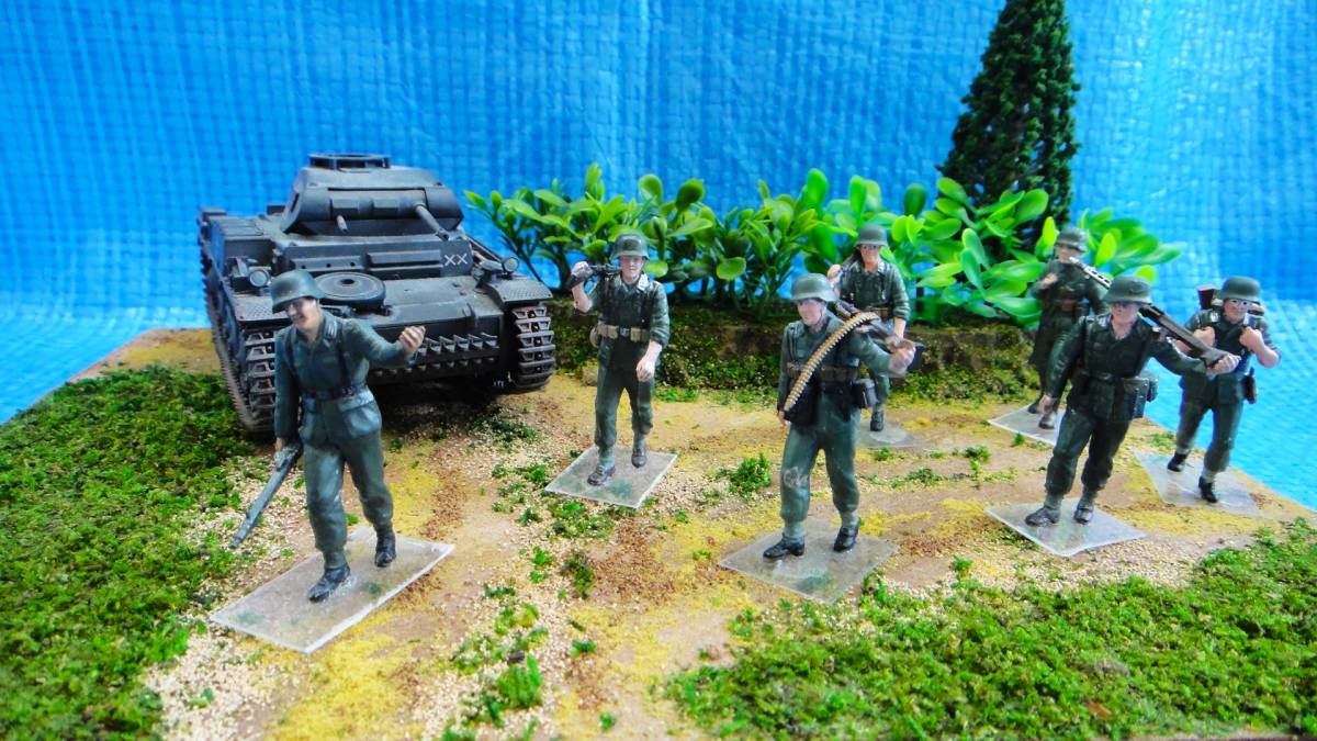 1/35 田舎道　ミリタリー　ジオラマ　ベース台 完成品 _画像3