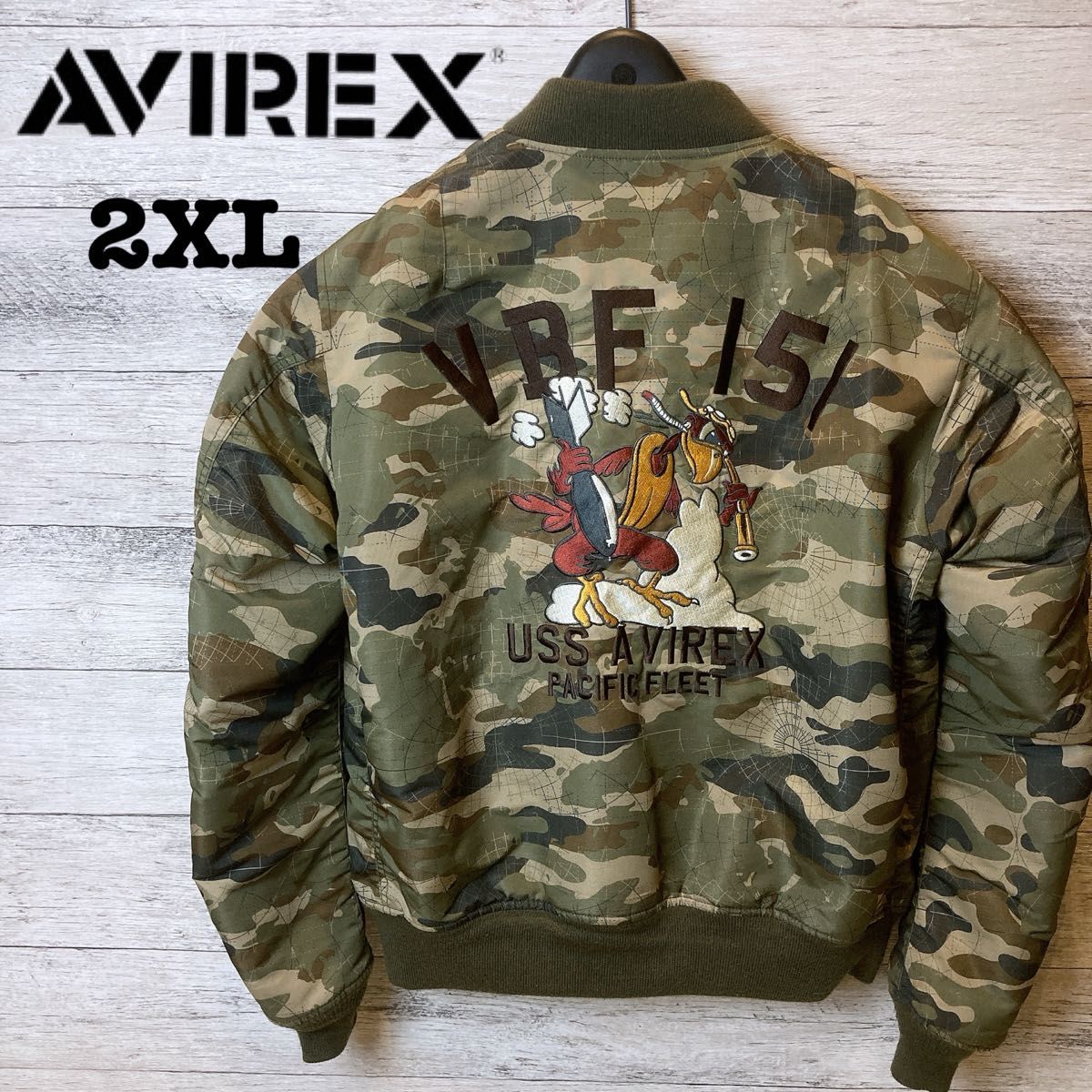 AVIREX アビレックス MA-1 フライトジャケット 刺繍 カモ柄 AVIREX アビレックス MA-1 フライトジャケット 刺繍 カモ柄