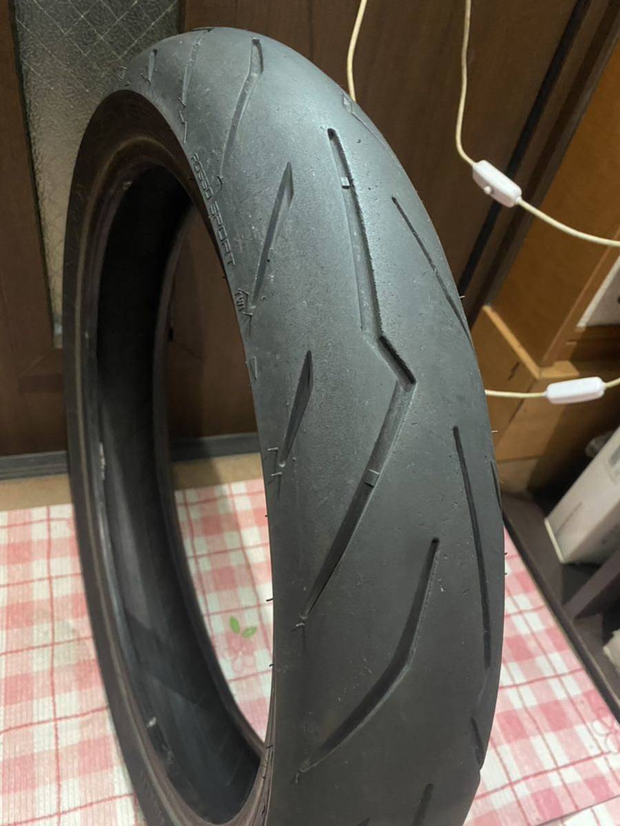 中古MCタイヤ 2021年製造 PIRELLI ROSSO SPORT 110/70-17 ピレリ ロッソ スポーツ 110 70 17 3621 K4605_画像5