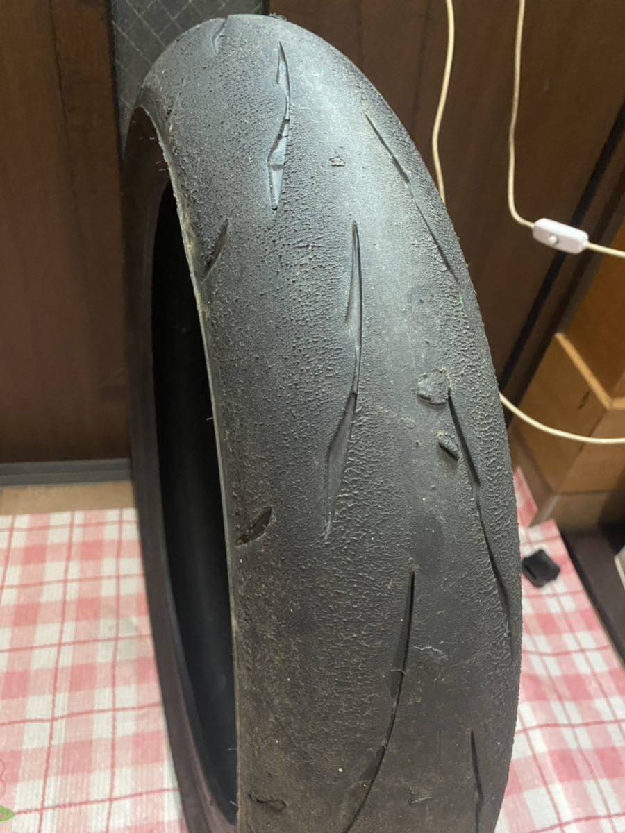 中古MCタイヤ 2021年製造 BRIDGESTONE BATTLAX RACING R11 MEDIUM 120/70R17 ブリヂストン バトラックス レーシング 120 70 17 1421 K4619の画像5