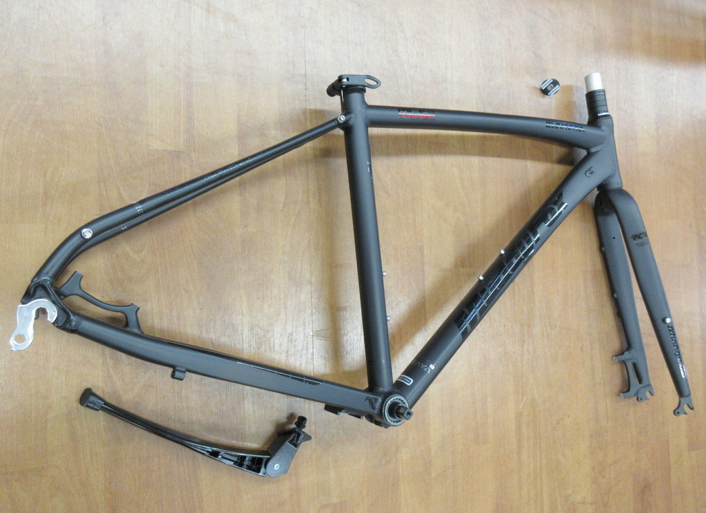 alayaMuddyFox MFX-N 46cm size mat black 700C cross bike / aluminium frame / disk B exclusive use unrunning goods 