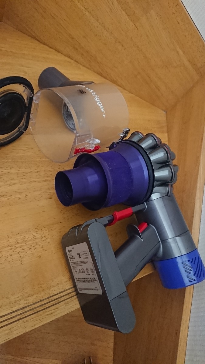 ダイソン dyson コードレスクリーナー V6 HH08 ジャンク_画像3