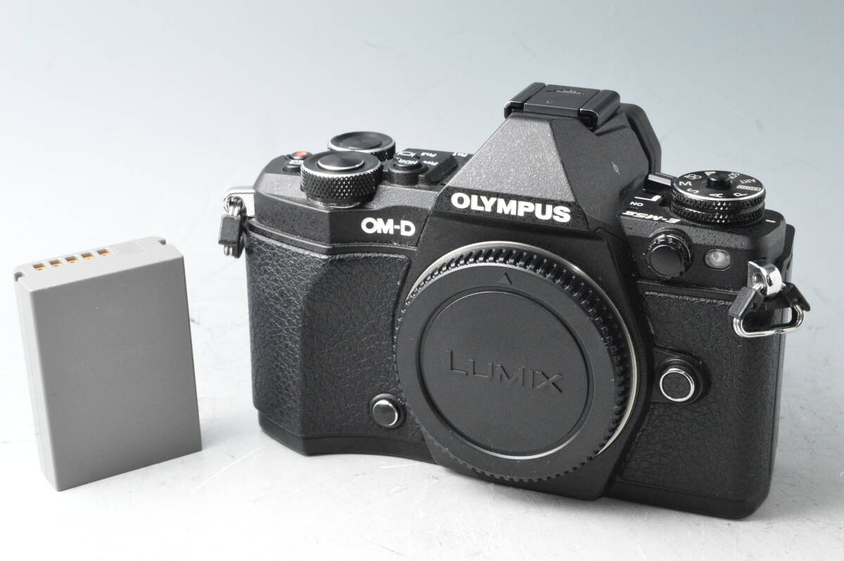 15084円 オリンパス OLYMPUS OM-D E-M10 シルバーボディ 15084円 オリンパス OLYMPUS OM-D E-M10 シルバーボディ