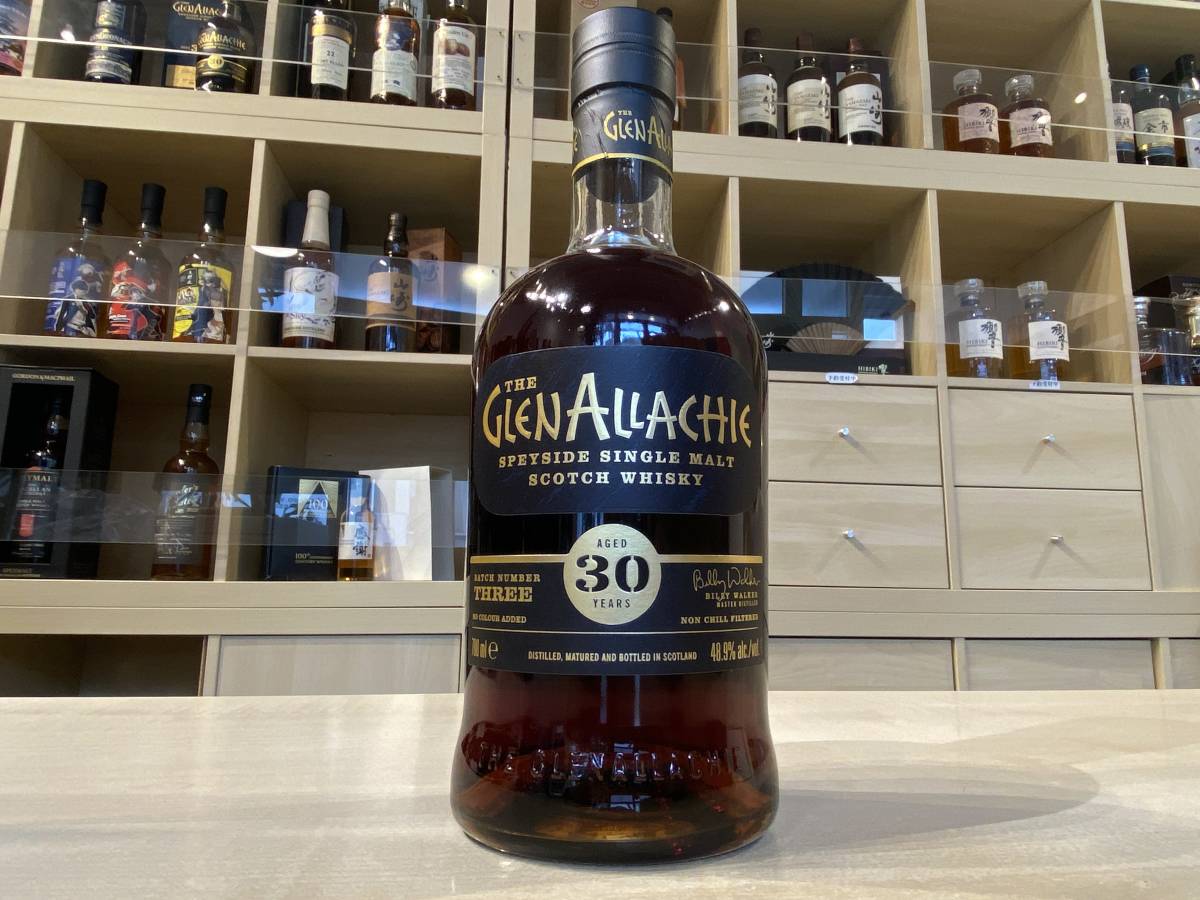 20607 グレンアラヒー 30年 バッチ3 箱付 700ml 48.9％ GLENALLACHIE_画像2