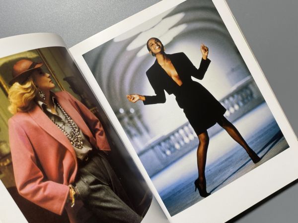 洋書 YVES SAINT LAURENT イヴ サンローラン 大判 作品集 ABRAMS - アート写真 洋書 YVES SAINT LAURENT イヴ サンローラン 大判 作品集 ABRAMS - アート写真