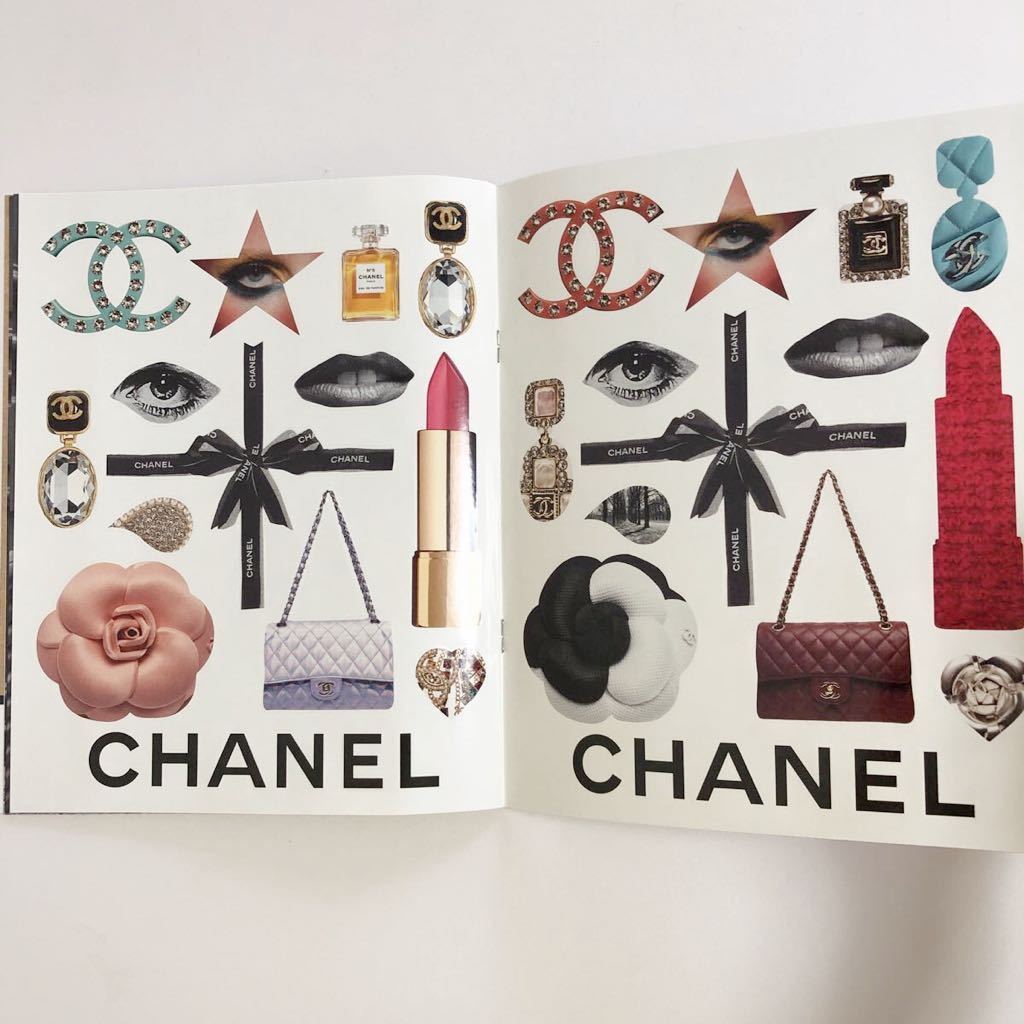 即決★CHANEL シャネル ステッカー付き カタログ COLLECTION PRET-A-PORTER AUTOMNE-HIVER 2021/22 写真集 希少 レア シールの画像2