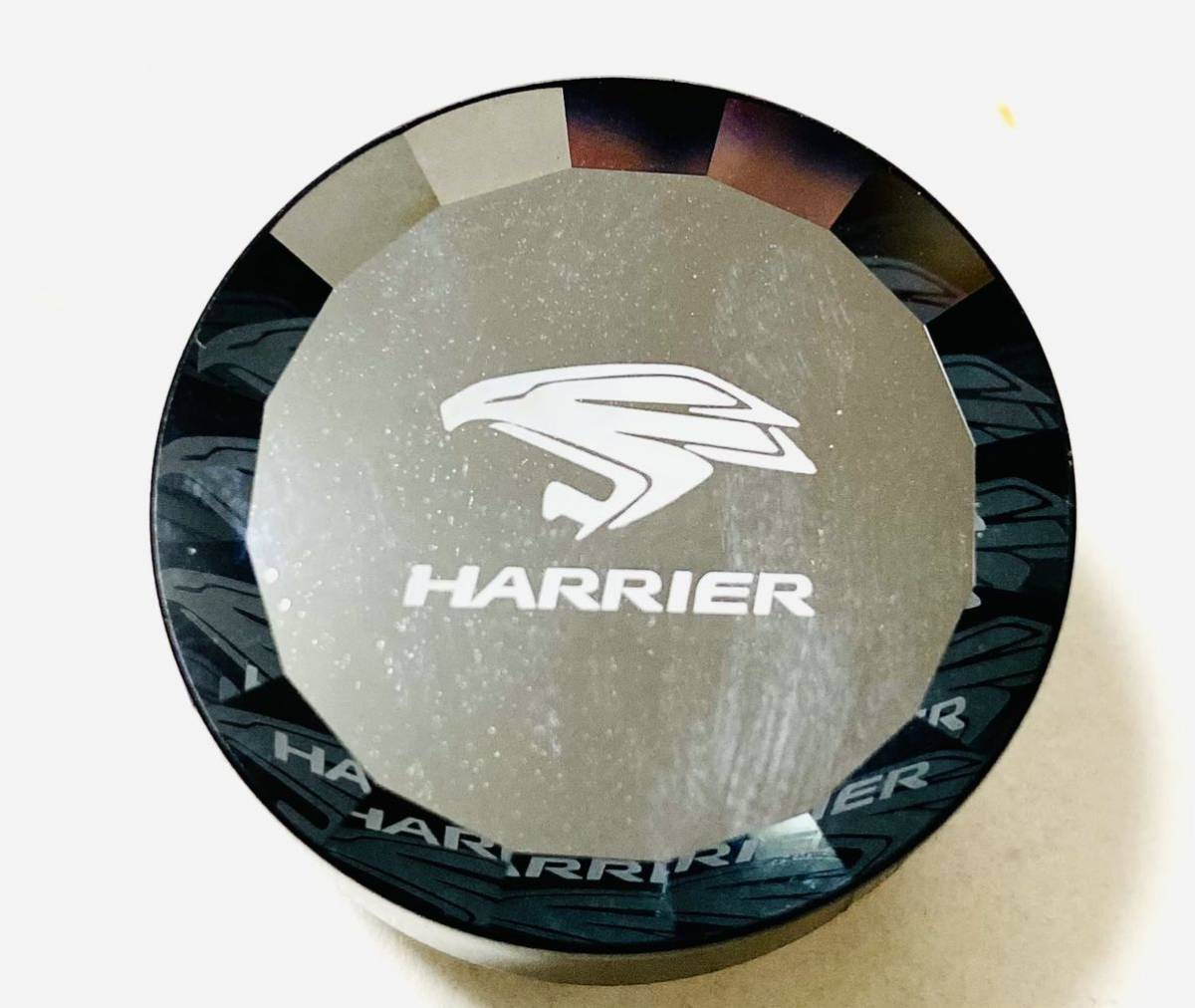 ハリアー60系専用の水晶風エンジンスタートボタンカバー_画像3